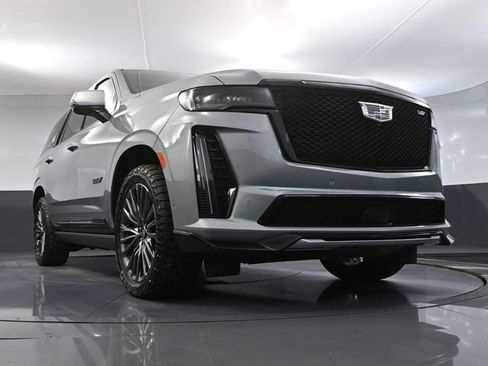 Used 2024 Cadillac Escalade V w/ LPO, ONYX Package AWD/4WD image 73