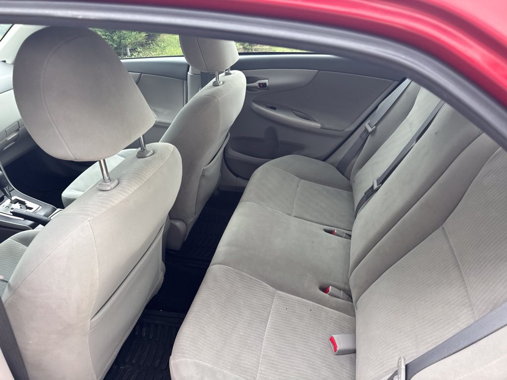 Used 2010 Toyota Corolla FWD image 9