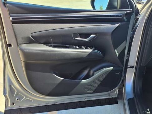 Used 2023 Hyundai Tucson Limited image 15