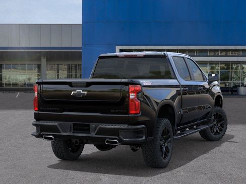 New 2026 Chevrolet Silverado 1500 Custom Trail Boss w/ LPO, Dark Essentials Package AWD/4WD image 4