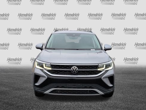 Used 2022 Volkswagen Taos SEL image 3