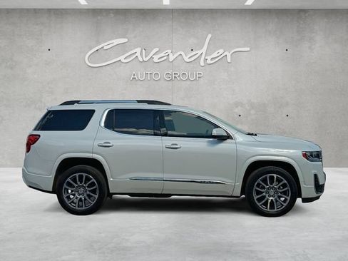 Used 2023 GMC Acadia Denali w/ Denali Ultimate Package FWD image 17