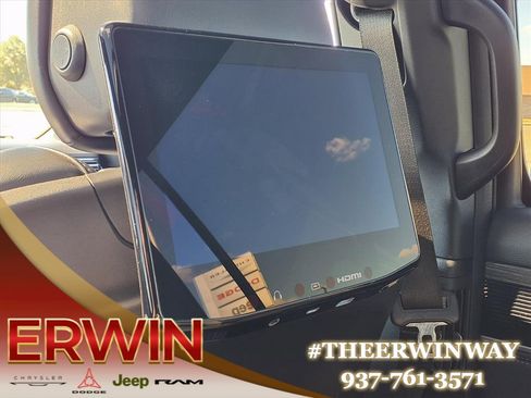 Used 2022 Jeep Wagoneer Series II w/ Premium Group I image 6