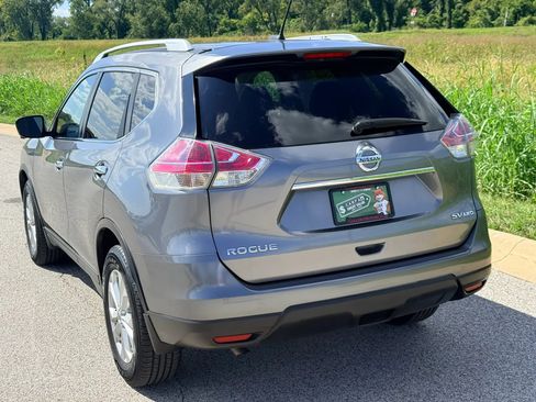 Used 2016 Nissan Rogue SV w/ SV Premium Package AWD/4WD image 13
