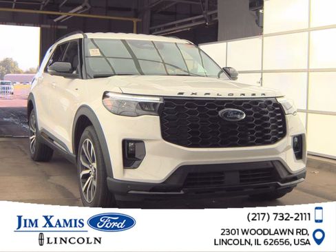 Used 2025 Ford Explorer ST-Line AWD/4WD image 1