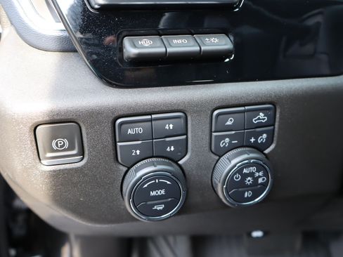 Used 2023 Chevrolet Silverado 1500 High Country w/ Technology Package AWD/4WD image 22