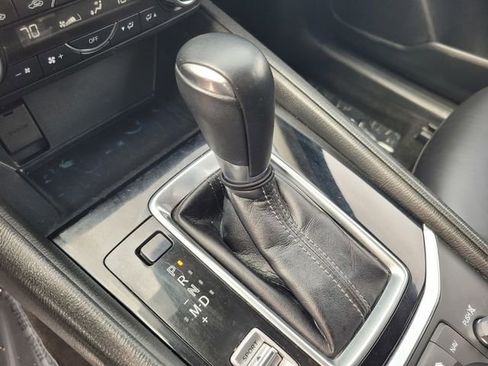 Used 2018 MAZDA CX-5 Touring w/ Preferred Equipment Package image 20