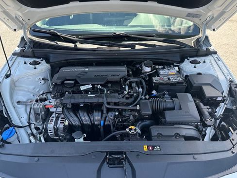 Used 2022 Hyundai Elantra SEL w/ Cargo Package FWD image 29