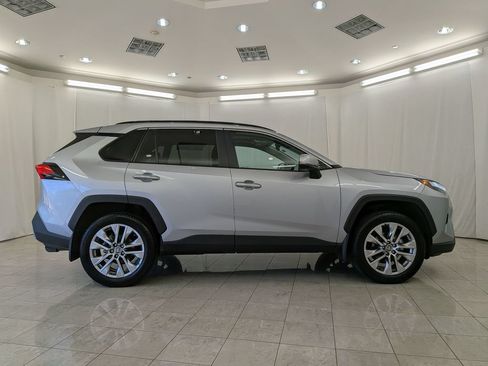 Used 2025 Toyota RAV4 Limited w/ Weather Package AWD/4WD image 11