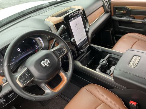 Used 2024 RAM 2500 Limited image 17