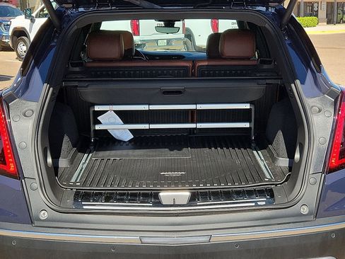 Used 2024 Cadillac XT5 Premium Luxury w/ Technology Package image 10