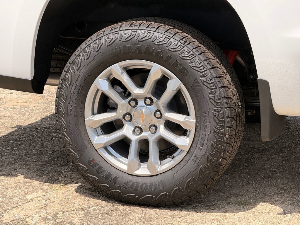 New 2026 Chevrolet Silverado 1500 LT AWD/4WD image 11