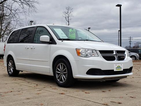 Used 2016 Dodge Grand Caravan SE image 8