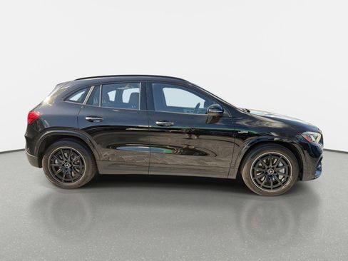 Used 2025 Mercedes-Benz GLA 35 AMG 4MATIC image 2