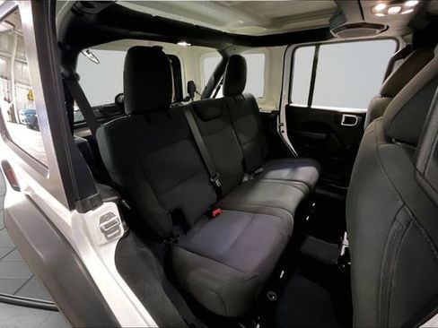 Used 2022 Jeep Wrangler Unlimited Sport AWD/4WD image 27