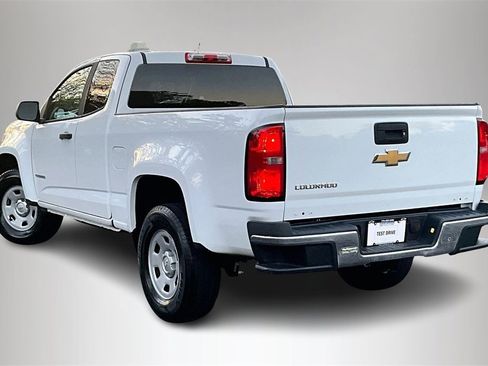 Used 2018 Chevrolet Colorado W/T image 5