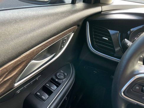 Used 2022 Buick Envision Avenir w/ Premium Seat Package image 22