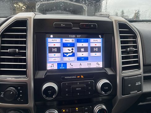Used 2019 Ford F150 Platinum image 13