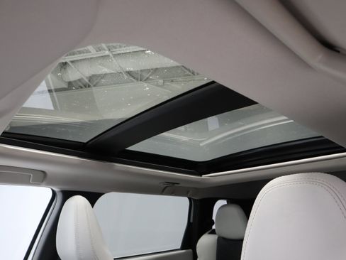 New 2026 Mitsubishi Outlander SE image 32