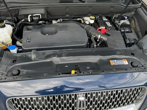 Used 2020 Lincoln Nautilus Reserve AWD/4WD image 12
