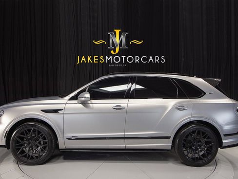 Used 2023 Bentley Bentayga Speed image 3