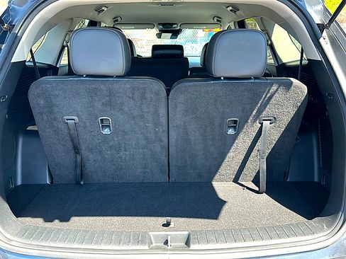 Used 2024 Kia Sorento S image 22