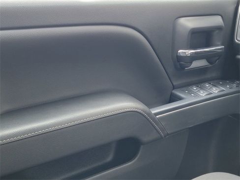 Used 2018 Chevrolet Silverado 1500 LT w/ All Star Edition image 37