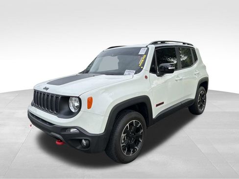 Used 2023 Jeep Renegade Trailhawk AWD/4WD image 5