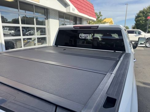 Used 2022 GMC Sierra 1500 SLT w/ SLT Premium Package RWD image 12
