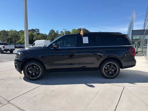 Certified 2023 Ford Expedition Limited AWD/4WD image 4