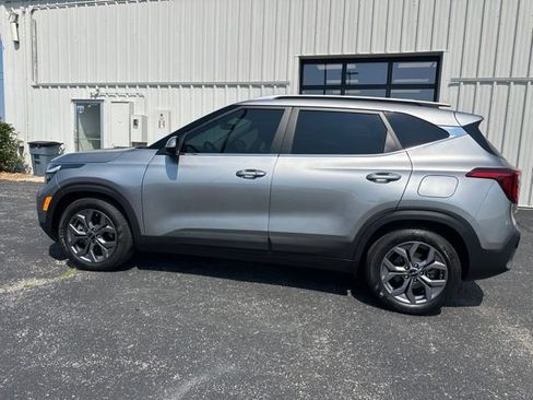 Used 2024 Kia Seltos S AWD/4WD image 14
