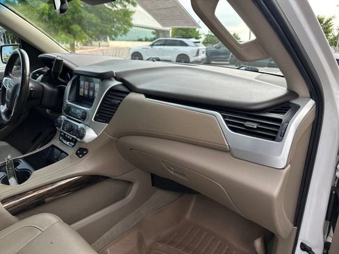 Used 2020 GMC Yukon XL SLT w/ Premium Edition RWD image 39