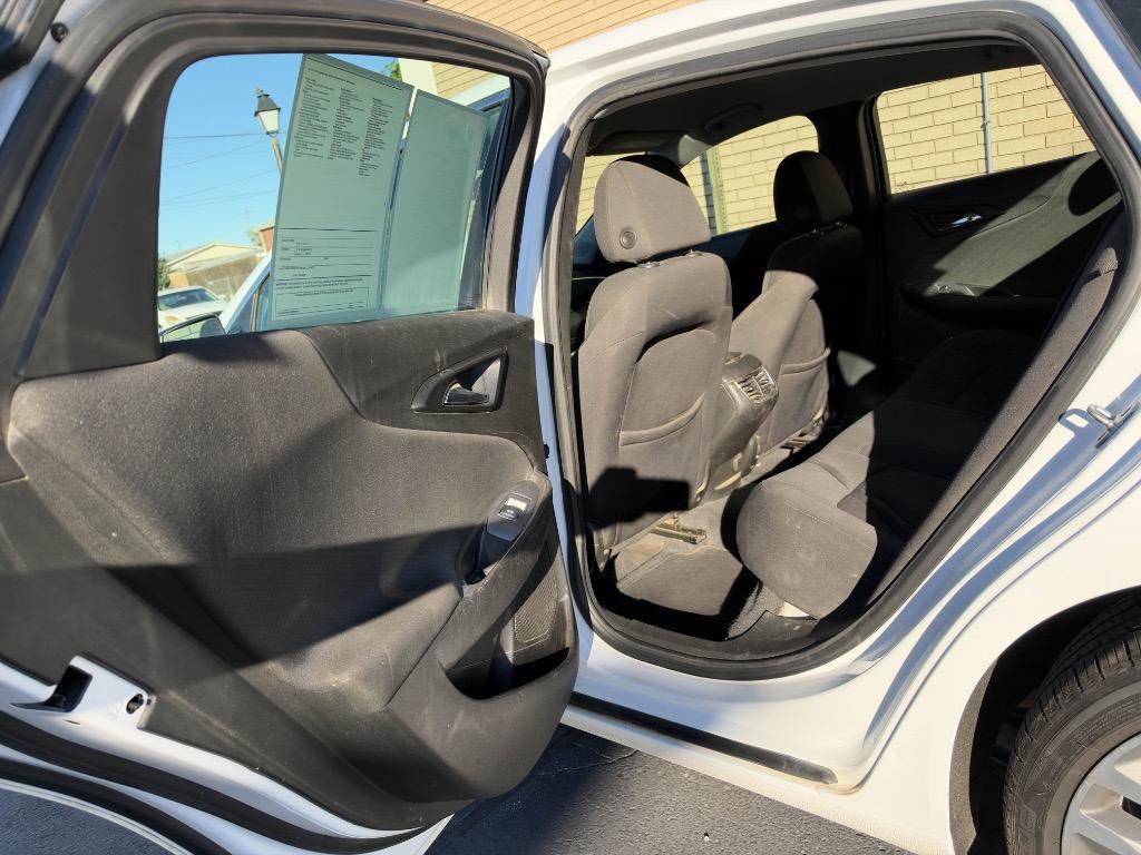 Used 2021 Chevrolet Malibu LT FWD image 23