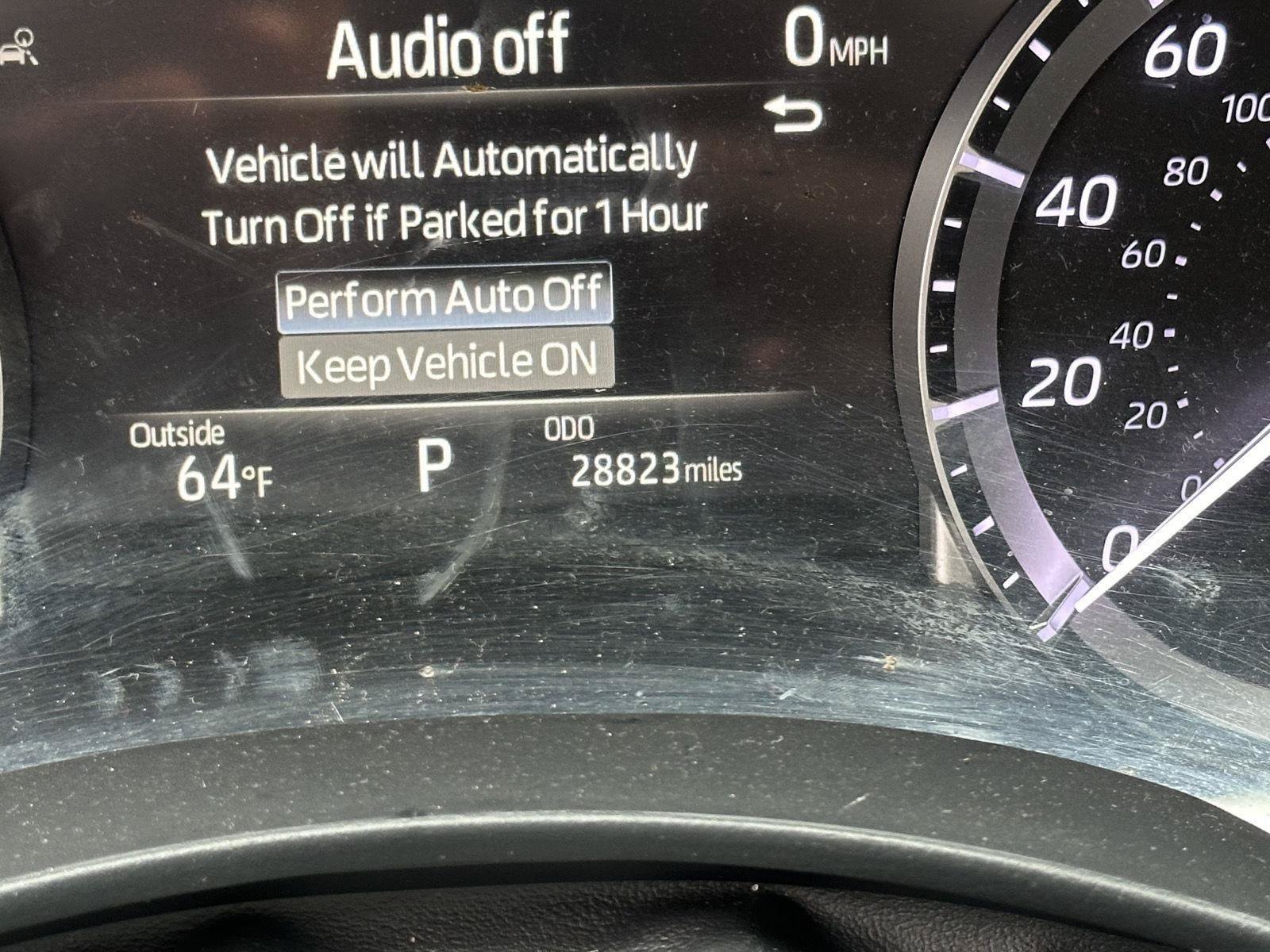 Used 2024 Toyota Highlander XLE AWD/4WD image 13