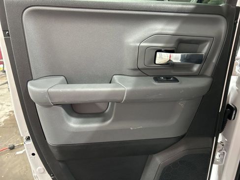 Used 2024 RAM 1500 Classic SLT image 19