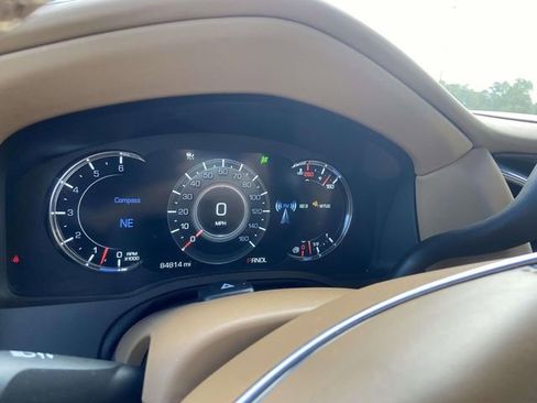 Used 2017 Cadillac Escalade Platinum AWD/4WD image 20