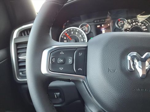 New 2026 RAM 1500 Big Horn AWD/4WD image 24