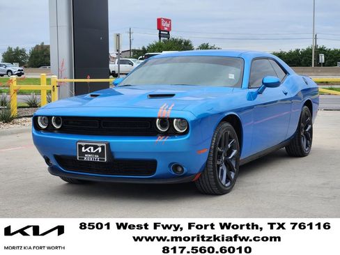 Used 2023 Dodge Challenger SXT w/ Blacktop Package RWD image 3
