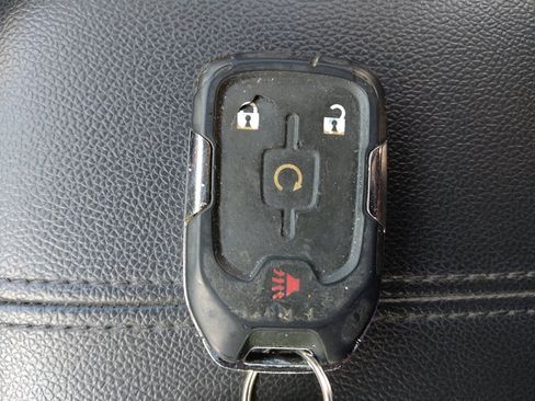 Used 2020 GMC Terrain SLT FWD image 32