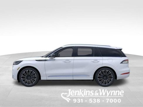 New 2026 Lincoln Aviator Black Label image 3