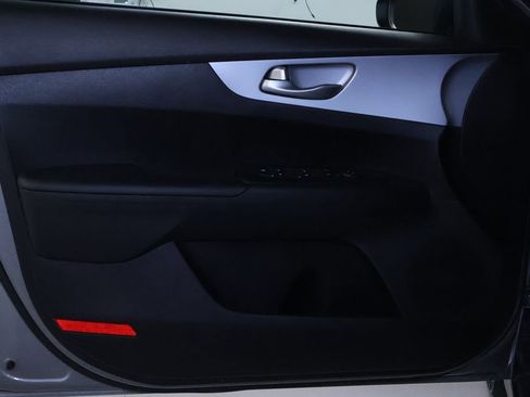 Used 2024 Kia Forte LXS image 11