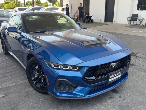 Used 2024 Ford Mustang GT RWD image 1