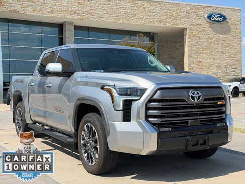 Used 2024 Toyota Tundra Limited AWD/4WD image 19