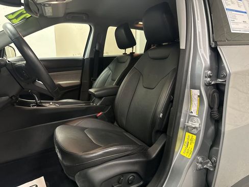 Used 2022 Jeep Compass Latitude image 8