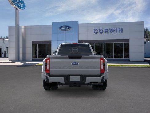 New 2026 Ford F350 4x4 Crew Cab DRW Super Duty image 7