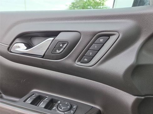 Used 2023 GMC Acadia SLT w/ Preferred Package AWD/4WD image 19