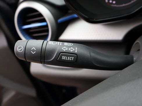 Used 2024 Chevrolet Trax LS w/ LS Convenience Package image 35