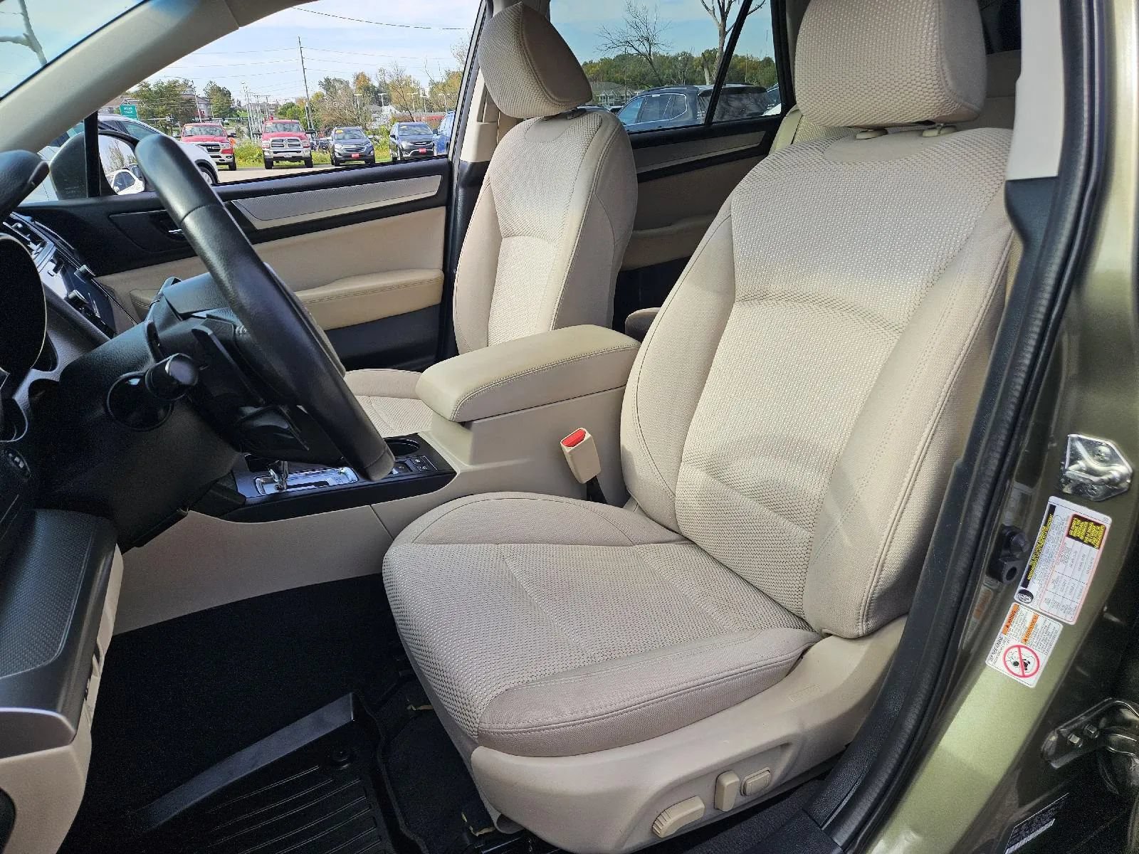 Used 2018 Subaru Outback 2.5i Premium AWD/4WD image 13