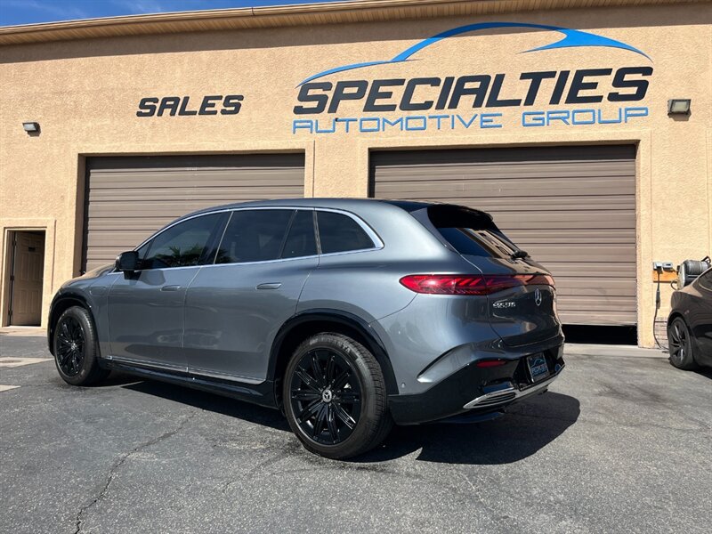Used 2023 Mercedes-Benz EQS 580 4MATIC SUV image 29