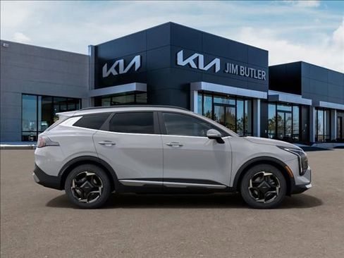 New 2026 Kia Sportage EX image 7